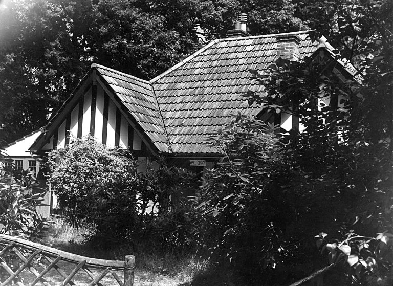 Hall Croft, 2 (now 4), Old Slade Lane